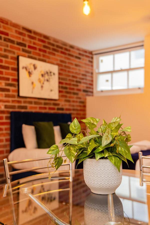 Flash Sale Centre Seafront 1 Bedroom Flat Bn115fsto02